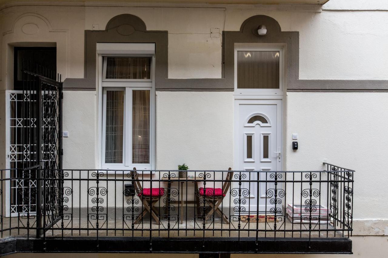 Quiet Nest In The Bustling Centre Of Budapest Exterior photo